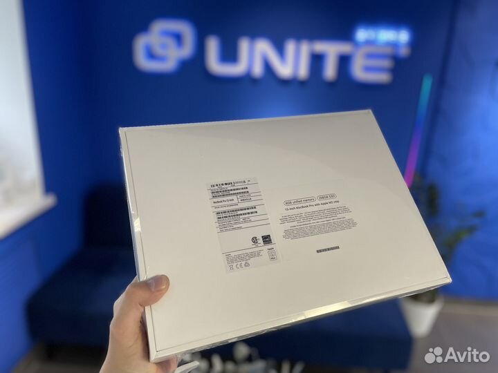 MacBook Pro 2022 M2 8gb 256gb Новый Гарантия год