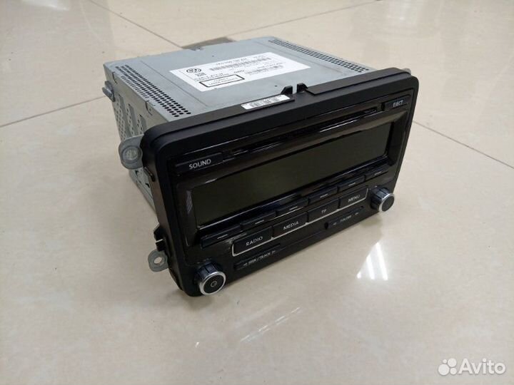 Магнитола штатная Volkswagen Passat B6 cbab 2008