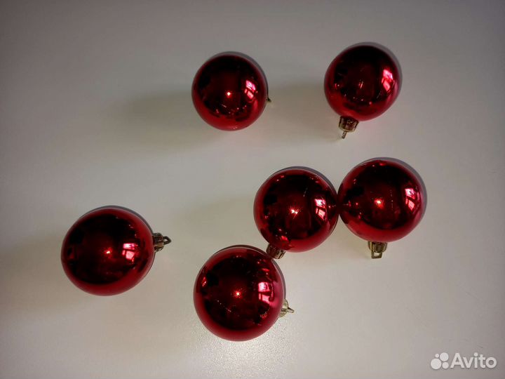 Елка и новогодние украшения