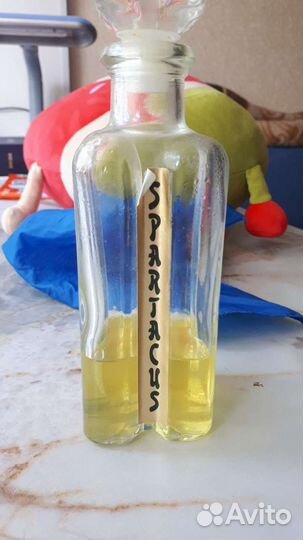 Духи,бутылка