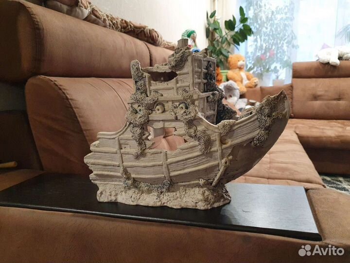 Корабль для аквариума