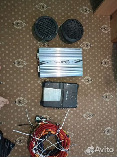 Продаю аккустику в машину