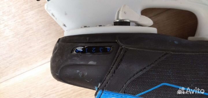 Коньки хоккейные детские 32-35 размер