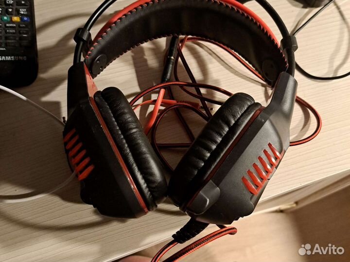 Игровые наушники