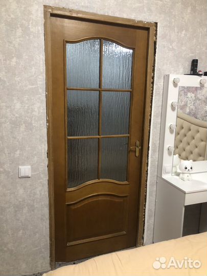 Дверь межкомнатная остекленная 800