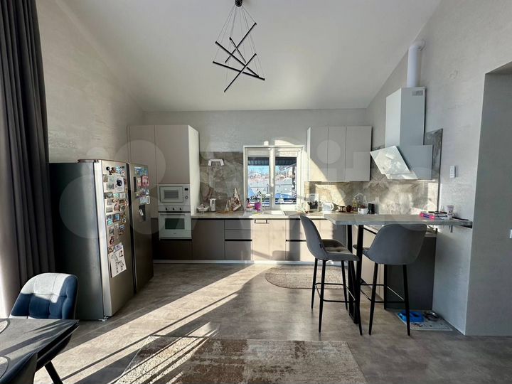 Дом 168 м² на участке 9,2 сот.