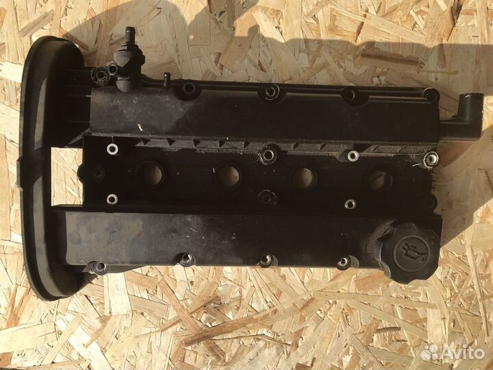 На lacetti 1,6 гбц, крышка клапанов