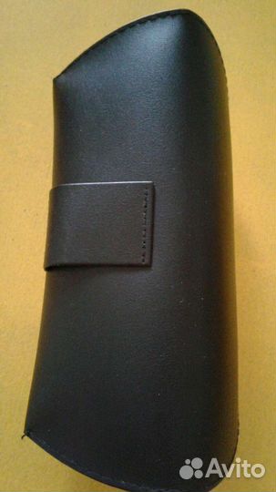 Футляры для солнцезащитных очков