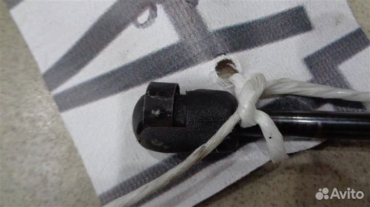 Амортизатор двери багажника Ford Mondeo 3 2000-20