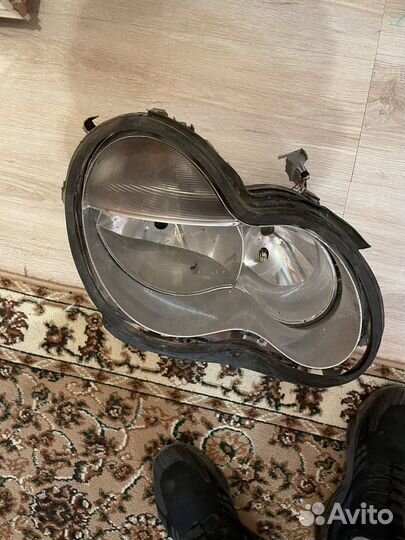 Фара mercedes w203