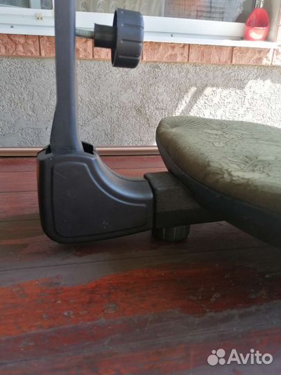 Запчасти к офисному креслу