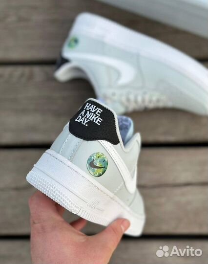 Nike air force 1 серый смайл разм. 41