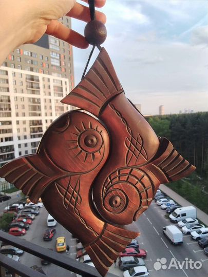 Подвеска талисман любви Рыбы (дерево)