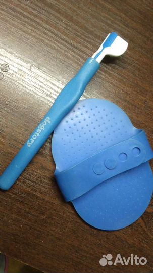 Зубная щетка и расческа для собак