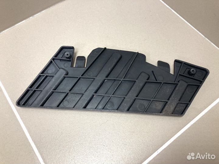 Кронштейн заднего бампера правый Chery Tiggo 4