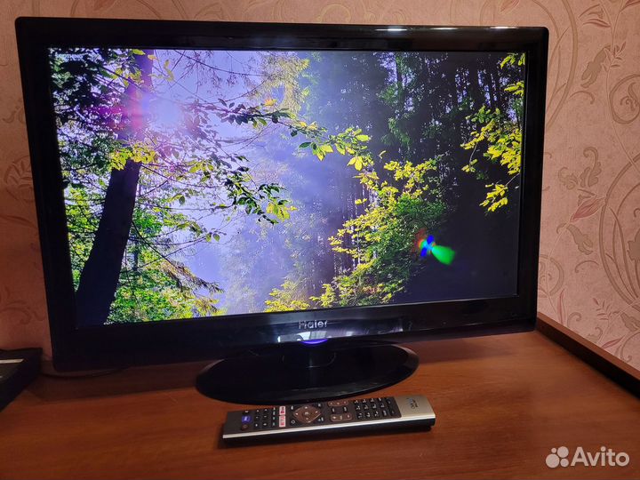 Телевизор Haier LET24Z6 Full HD 24 дюйма