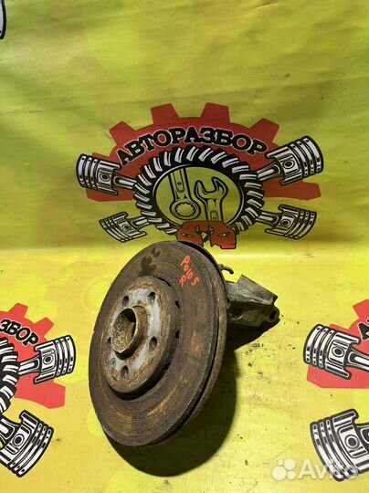 Кулак поворотный правый в сборе Volkswagen Polo 5