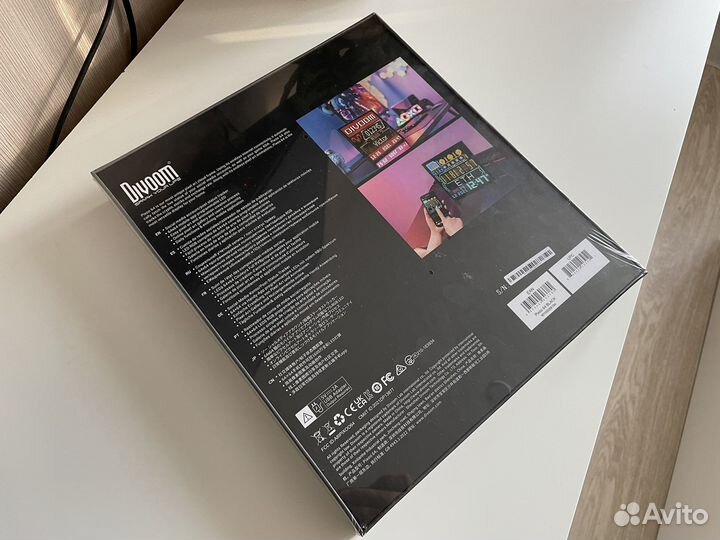 Divoom Pixoo 64 - Интерактивная рамка