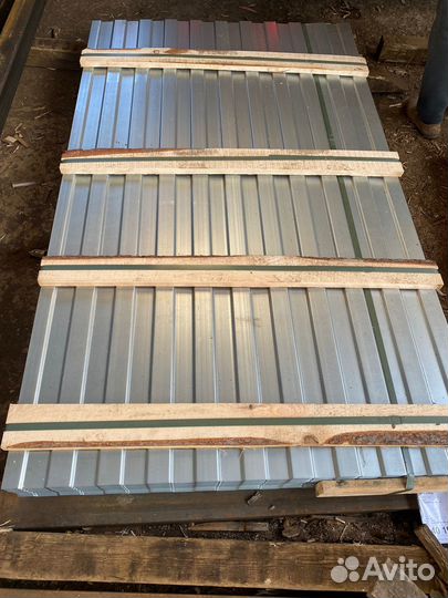 Профнастил профлист коричневый 0.35мм С-8