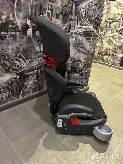 Группа 2/3 (15-36 кг) Graco Junior Maxi, chili