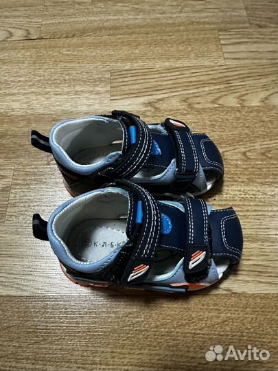 Сандалии детские 23 размер