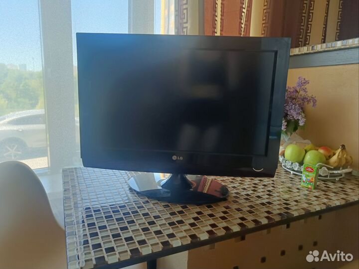 Телевизор со встроенным DVD плеером 26lg4000