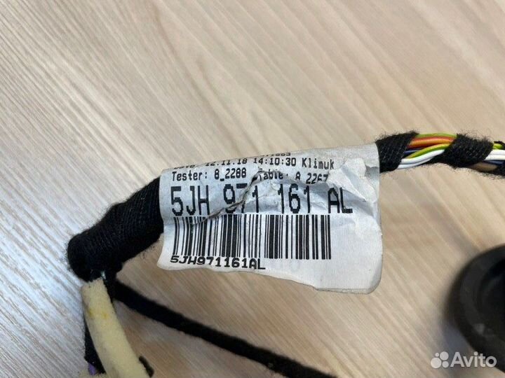 Проводка двери задняя левая Skoda Rapid