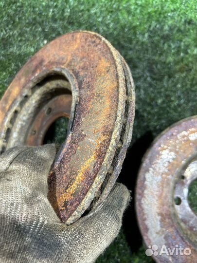 Диск тормозной передний Kia RIo 3 Hyundai Solaris