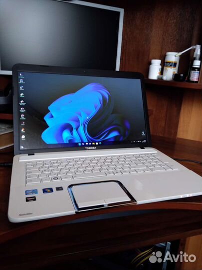 Игровой ноутбук Toshiba 17.3 Дюма