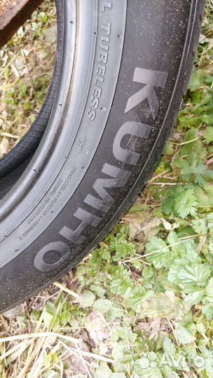 Kumho Ecsta HS51 215/55 R17