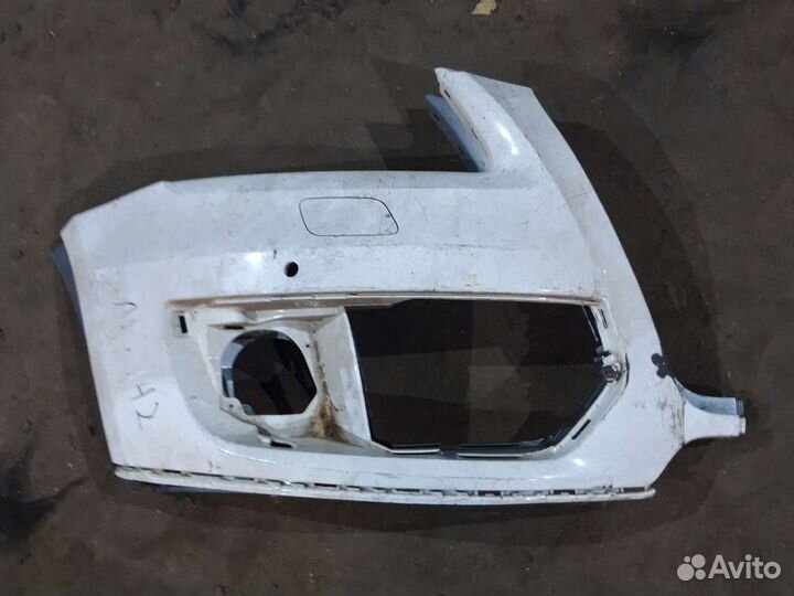 Накладка бампера правая audi Q5 8R0807438