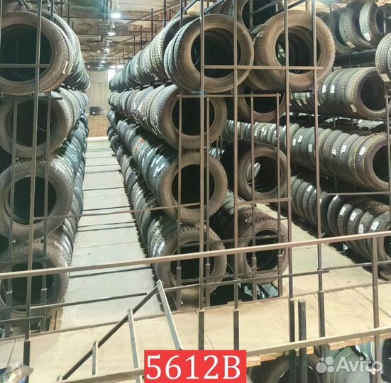 Bridgestone Ice Cruiser 7000 215/60 R17 98P