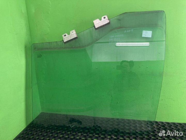 Стекло двери MAN TGX