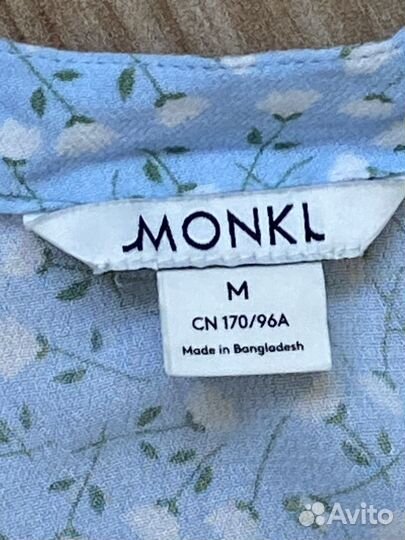 Платье Monki