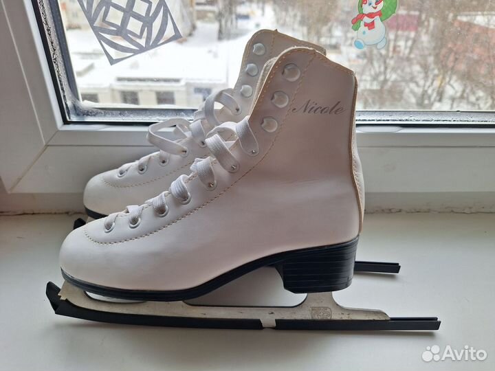 Коньки фигурные женские 35 размер