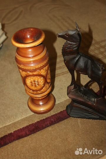 Старинная ваза и др. дер резьба