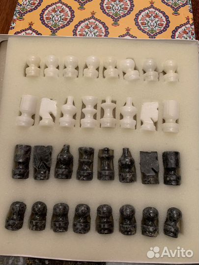 Шахматы натуральный камень новые