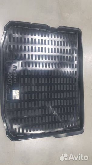 Коврики в багажник Renault Duster 4x4 15