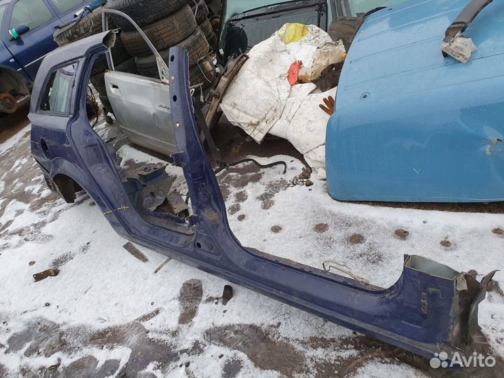 Крыло заднее правое четверть Ope Astra H универсал