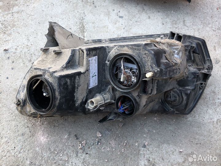 Фара передняя Renault Logan 2