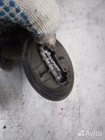 Резистор отопителя Volkswagen Polo хэтчбек BUD