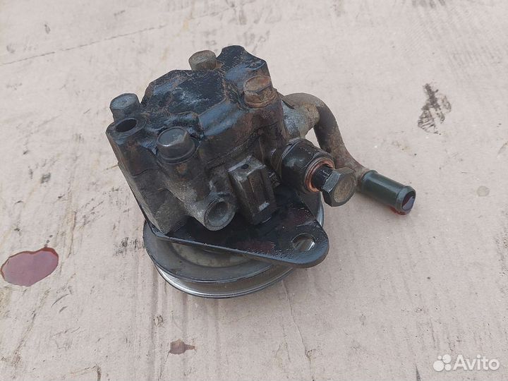 Насос гур Kia Sportage 1