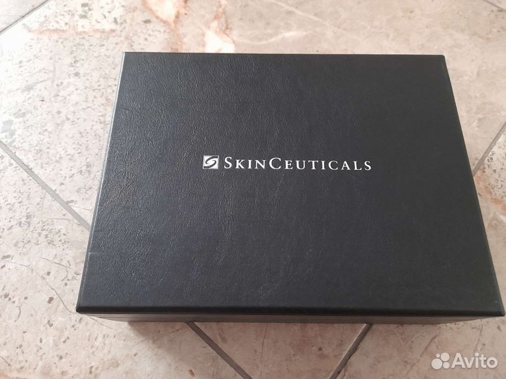 Подарочная коробка SkinCeuticals