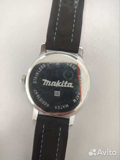Часы Makita