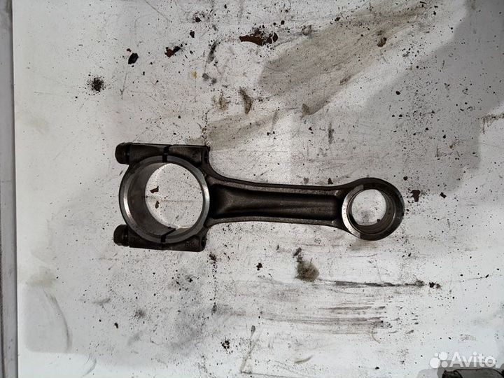 Шатун Фусо Кантер 4M50 2012