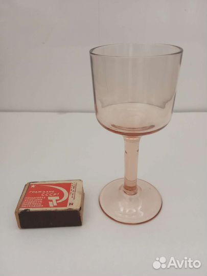 Винтажный бокал