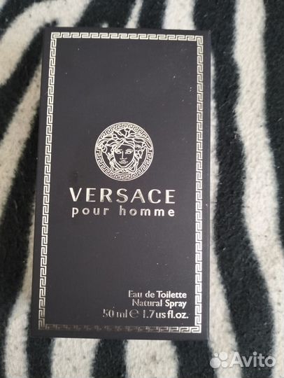 Коробка от оригинальной туалетной воды versace