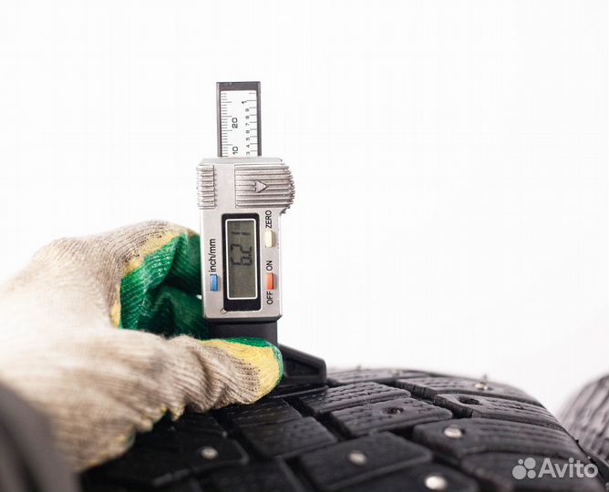 Continental IceContact 2 SUV 235/65 R17 108T