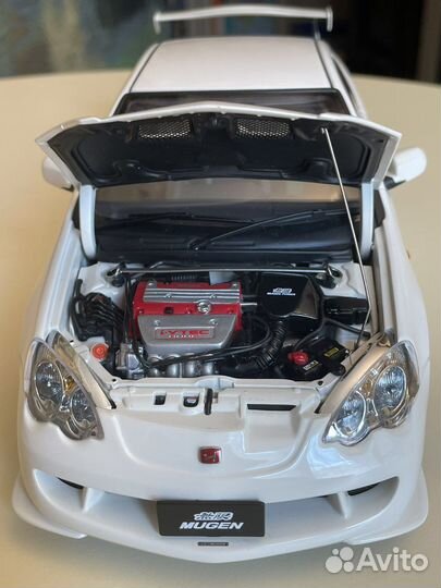 Honda integra Type R Mugen 1:18 Autoart