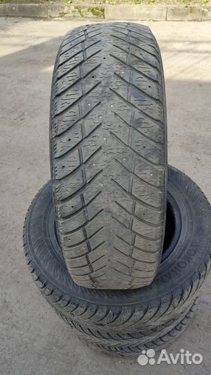 Yokohama Ice Guard IG65 215/65 R16 102T